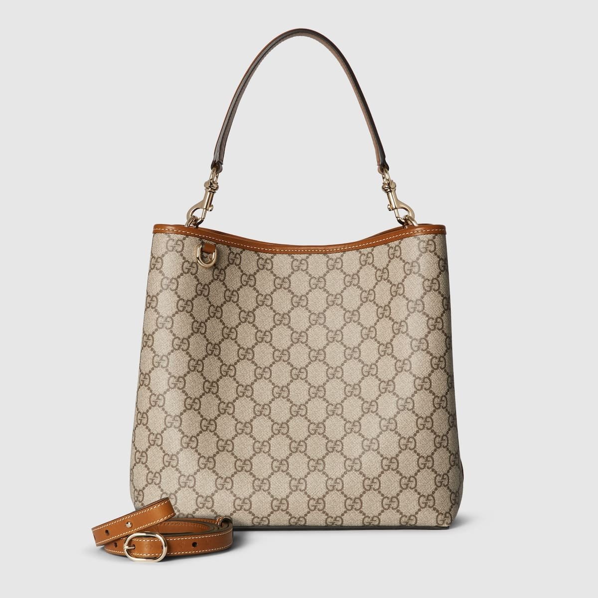Gvc*1 Emblem medium bucket bag