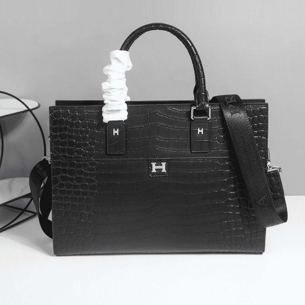 H**me5 briefcase