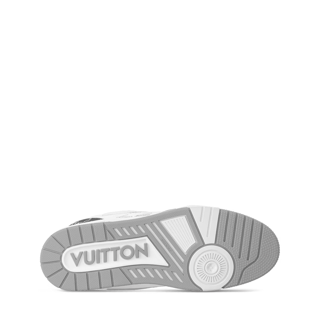 L0vis Vvtt0n 1ADF0U LV Trainer Sneaker