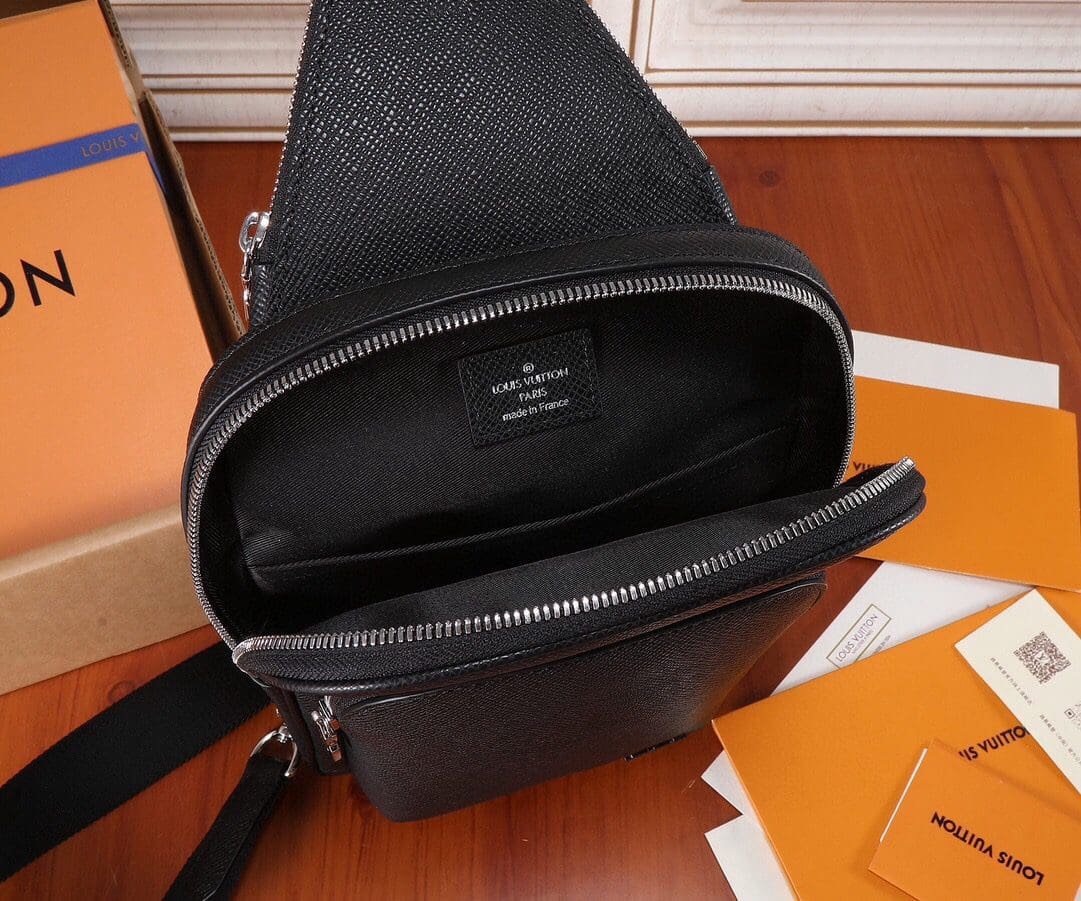 L0vis Vvtt0n M30863 Avenue Slingbag NM