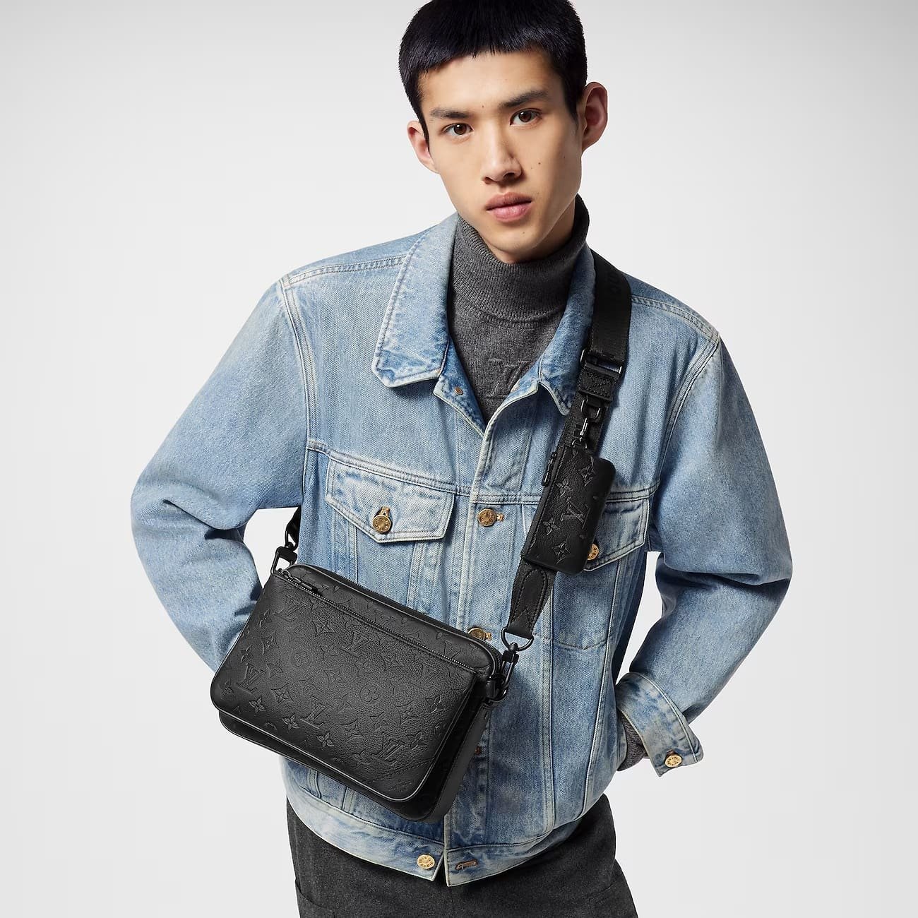L0vis Vvtt0n M46602 Trio Messenger