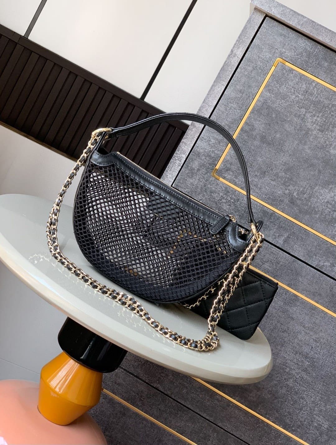 Ch**el Spring-Summer 2025 Clutch with Chain