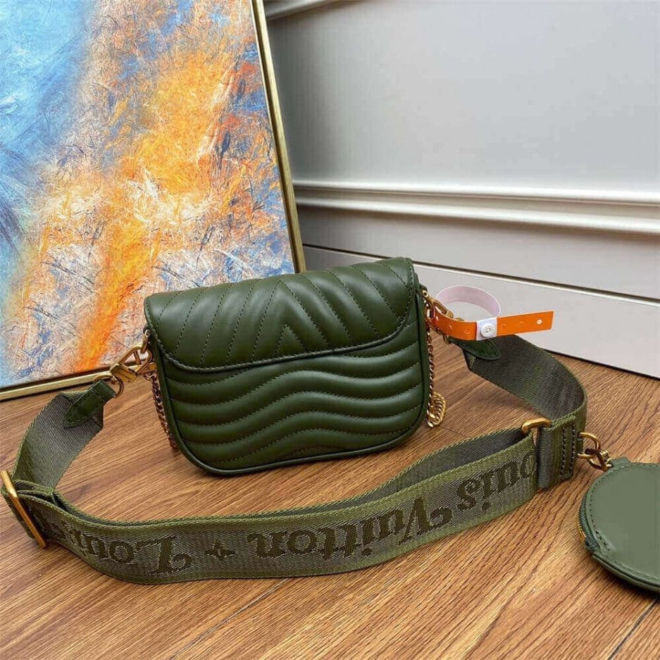 L0vis Vvtt0n New Wave Multi Pochette Handbag M56471