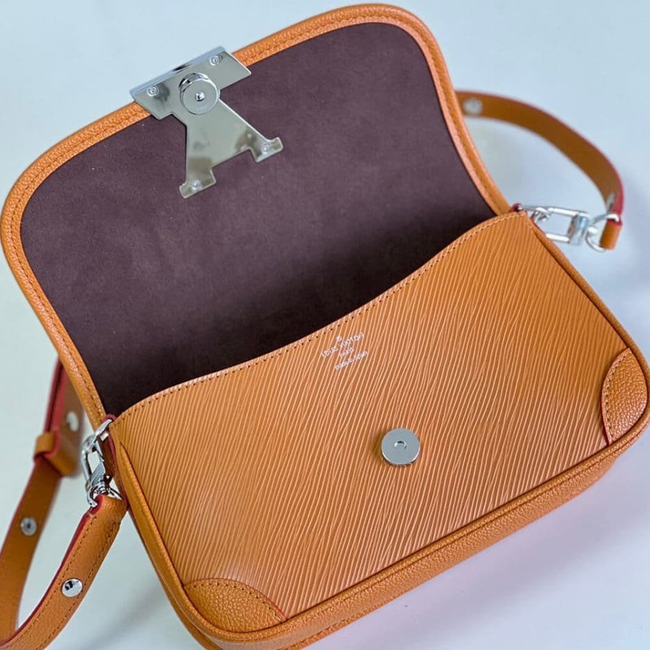 L0vis Vvtt0n M59459 Buci Bag