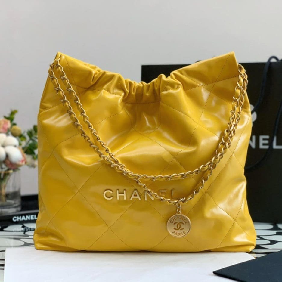 Ch**el 22 SMALL HANDBAG AS3260