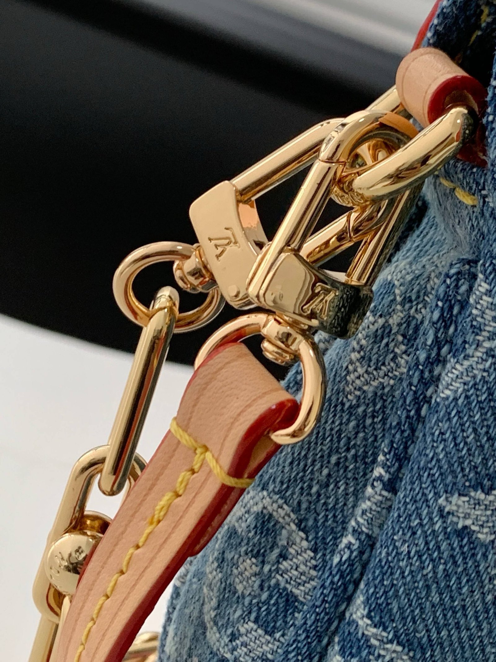 L0vis Vvtt0n M13994 LV x TM Pochette Accessoires