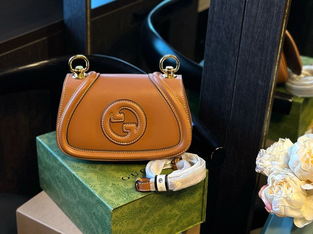 Gvc*1 Blondie mini shoulder bag