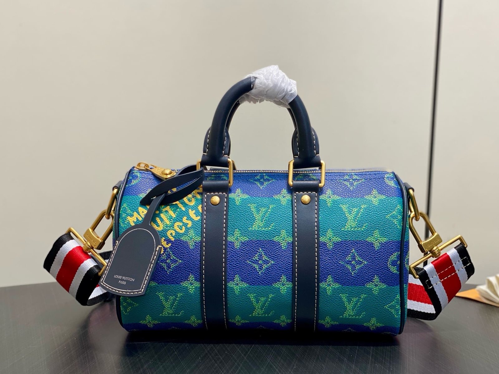 L0vis Vvtt0n M25786 Keepall Bandoulière 25