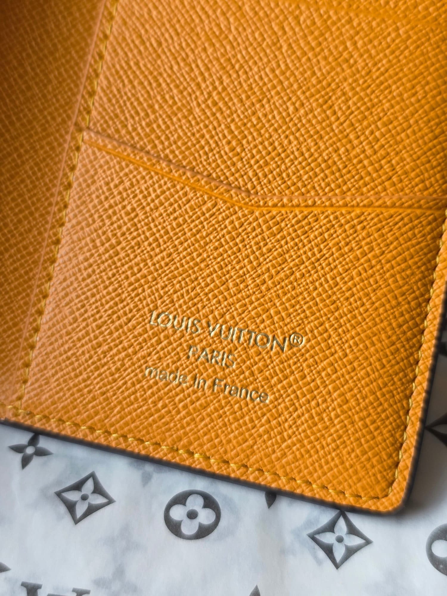 L0vis Vvtt0n M25794 NEW Pocket Organizer