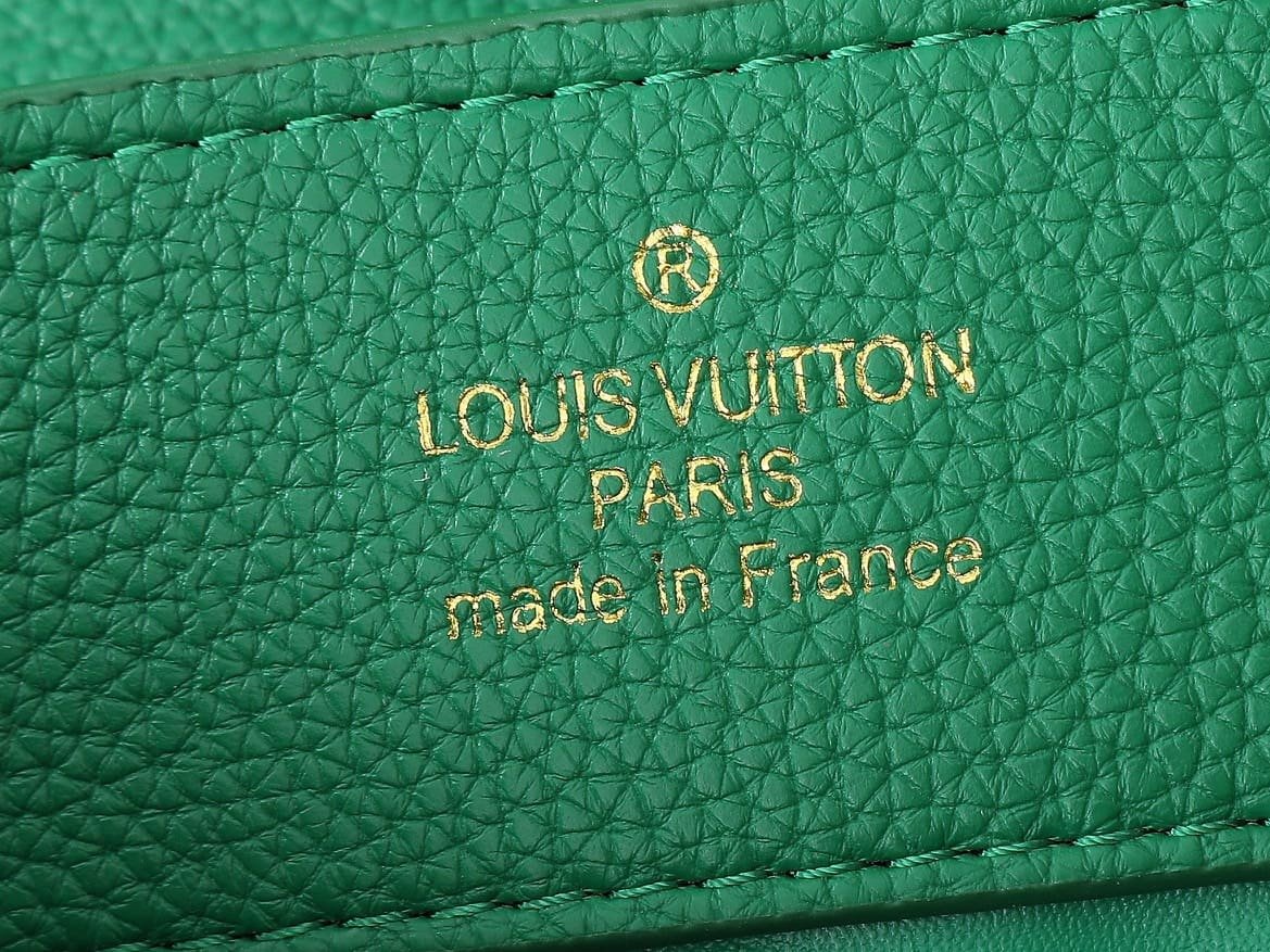 L0vis Vvtt0n M23766 Capucines Mini