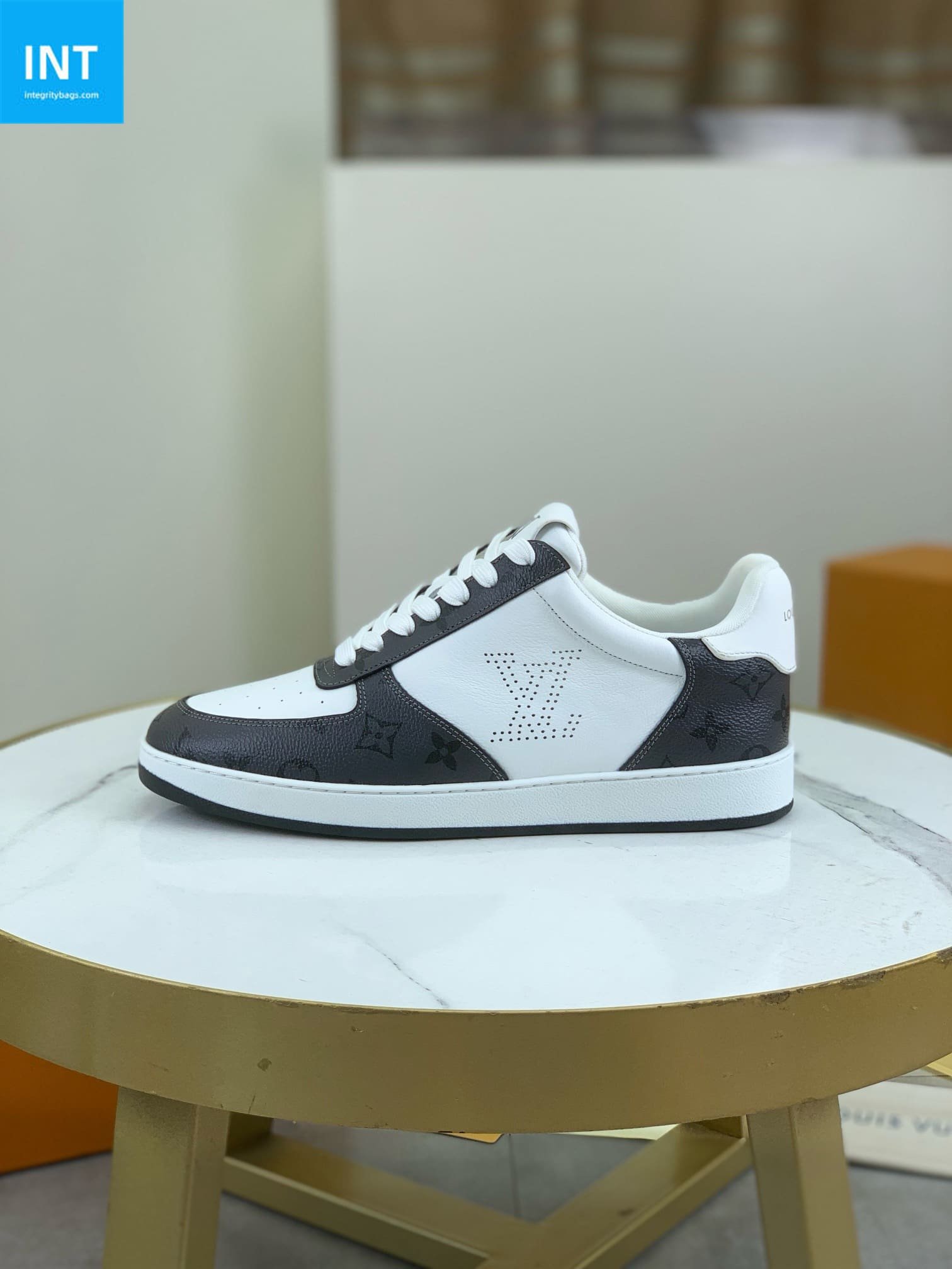 L0vis Vvtt0n Shoes | Mastercraft Quality