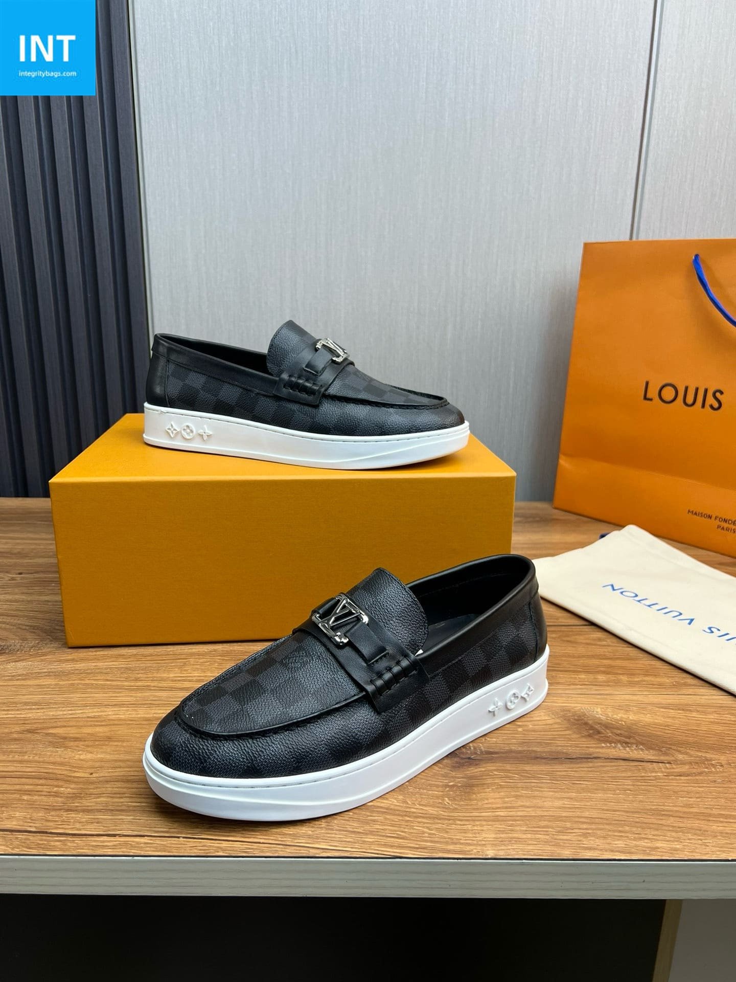L0vis Vvtt0n Shoes | Mastercraft Quality
