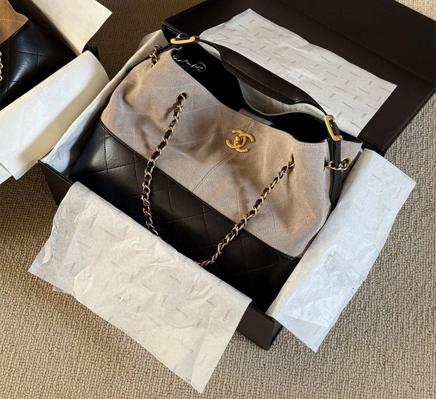 Ch**el 25 Shopping Bag