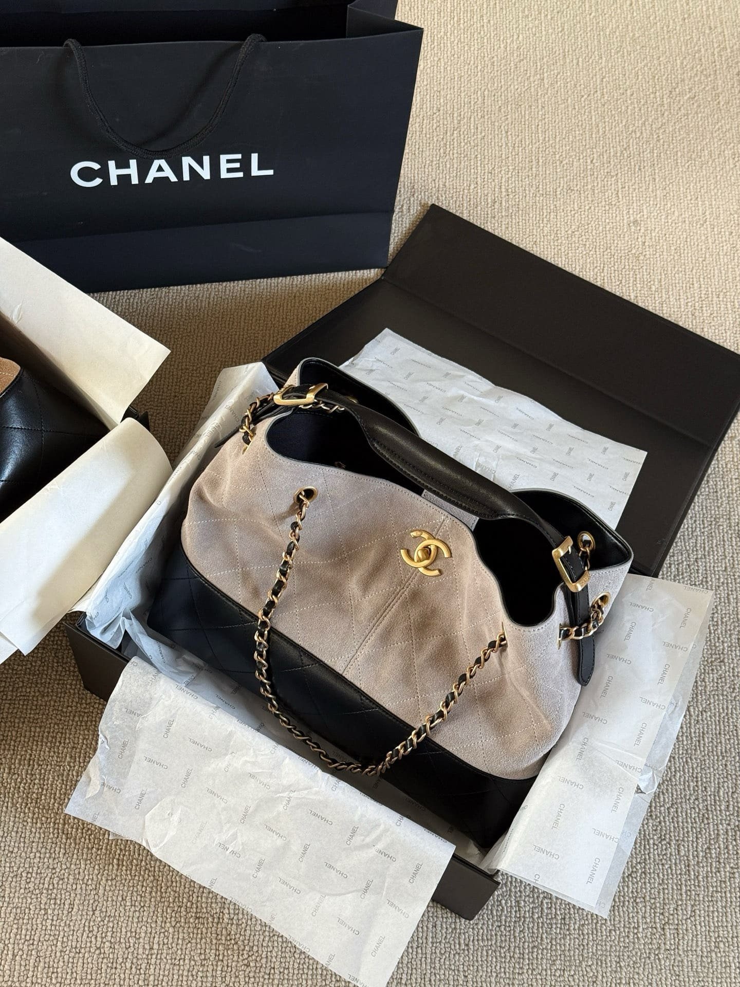 Ch**el 25 Shopping Bag