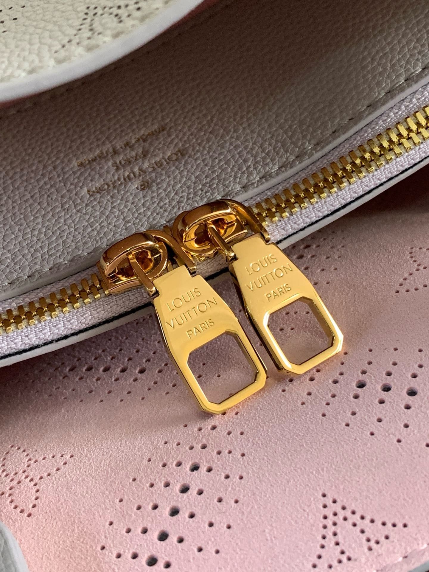 L0vis Vvtt0n M13838 Bella Tote