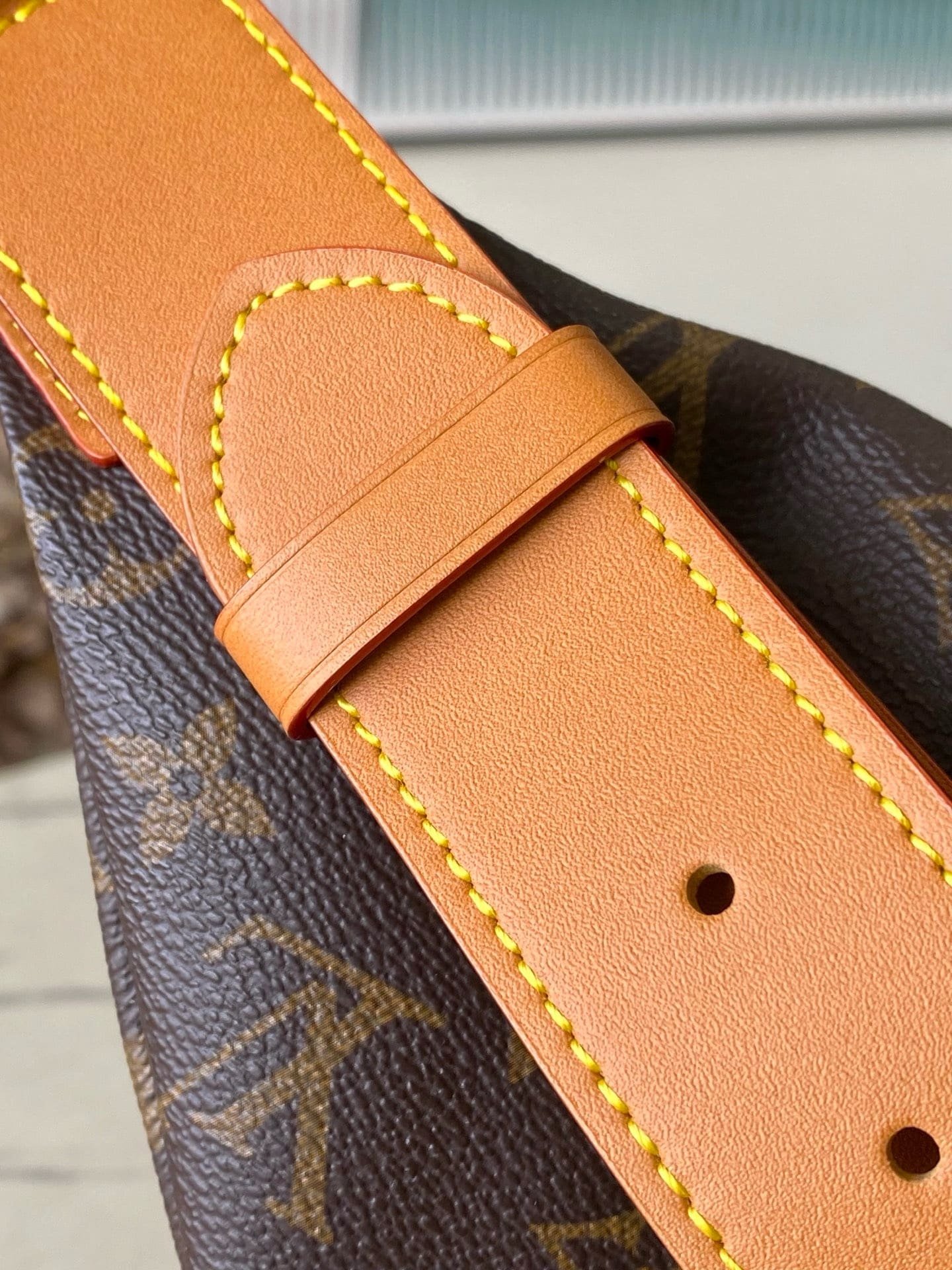 L0vis Vvtt0n M14019 Rush Bumbag