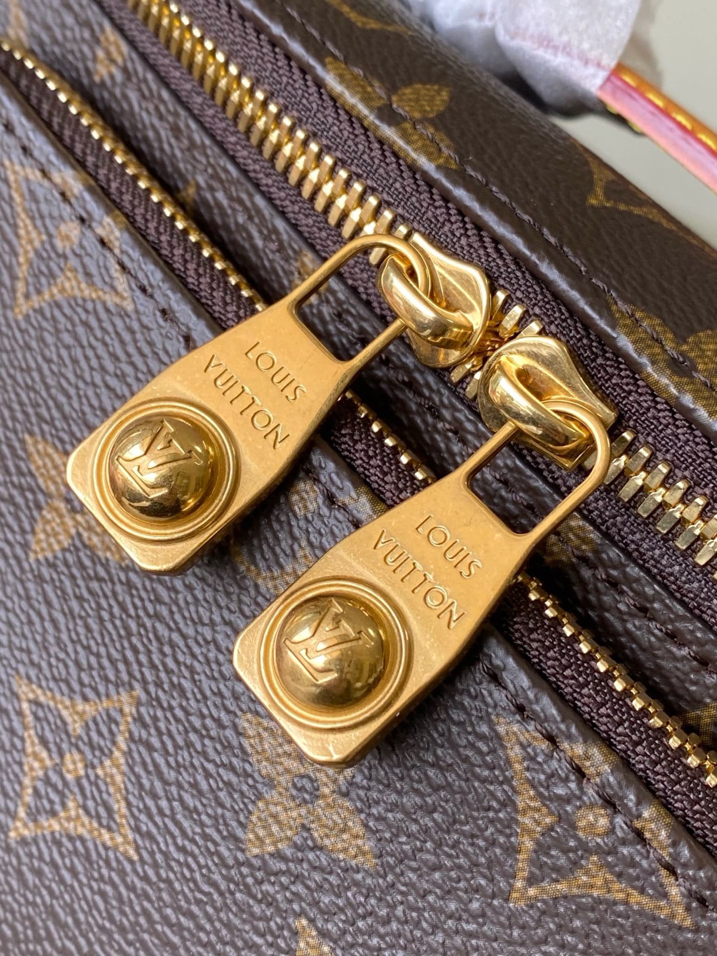 L0vis Vvtt0n M14019 Rush Bumbag