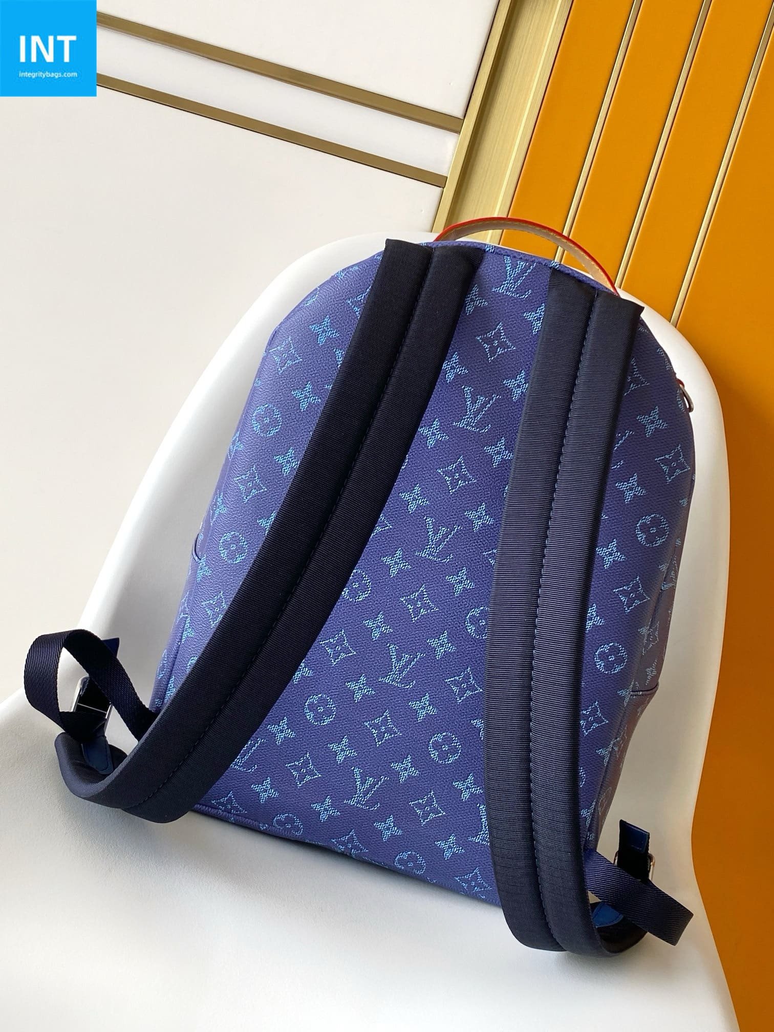 L0vis Vvtt0n M26942 Discovery Backpack PM