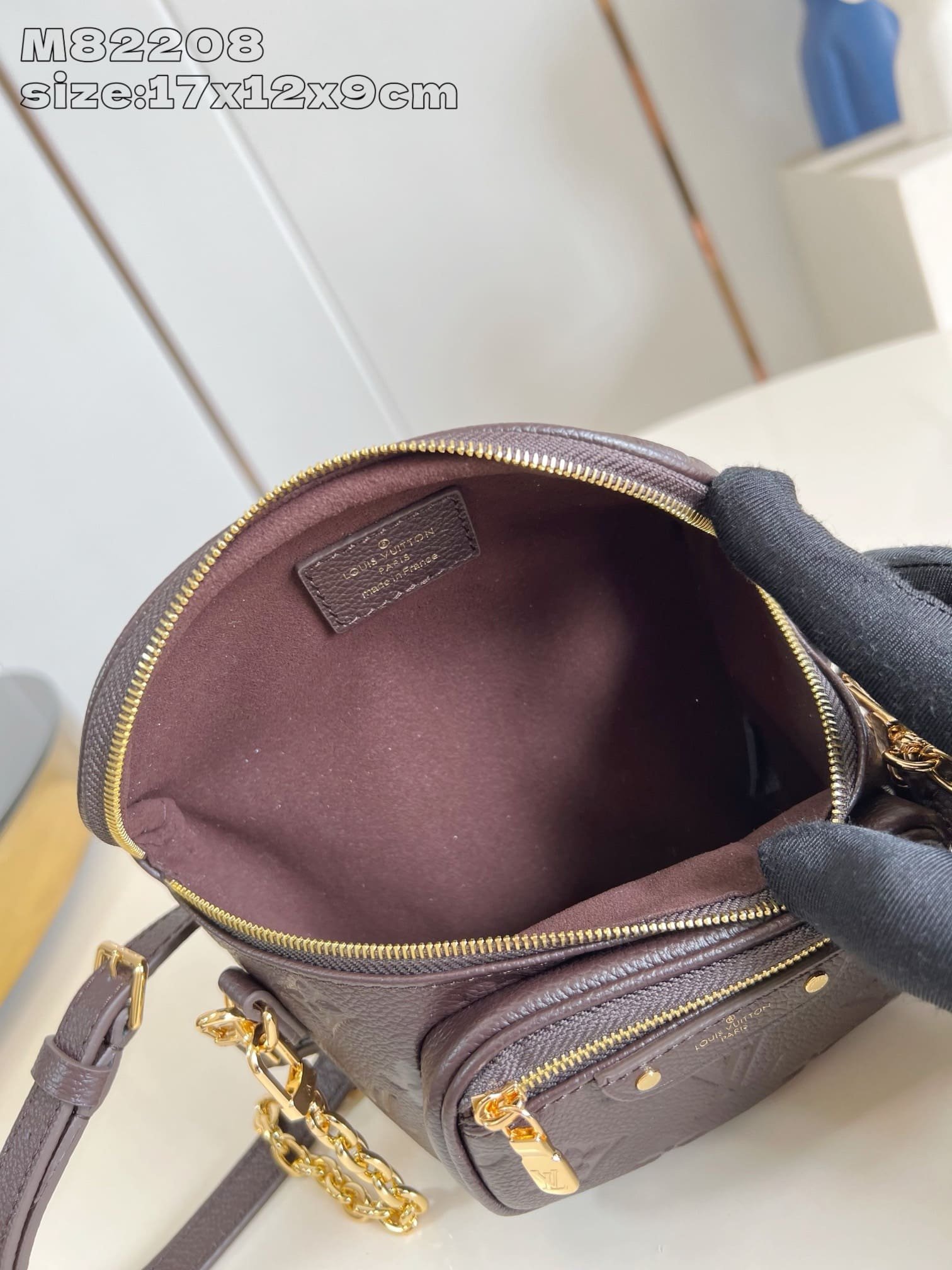 L0vis Vvtt0n M13827 Mini Bumbag