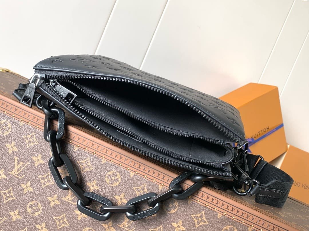 L0vis Vvtt0n M11370 COUSSIN Small Bag