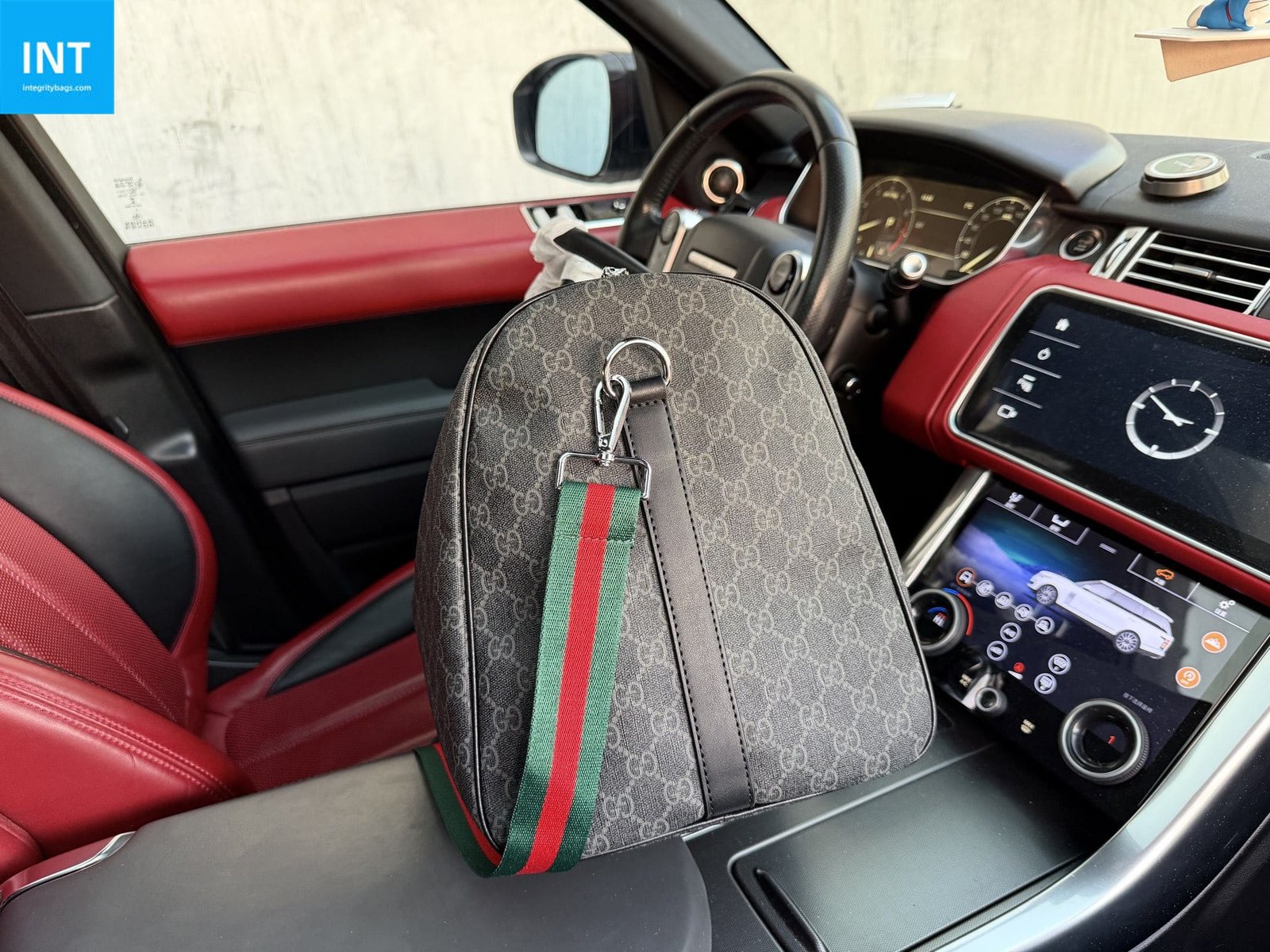 Gvc*1 LARGE DUFFLE BAG