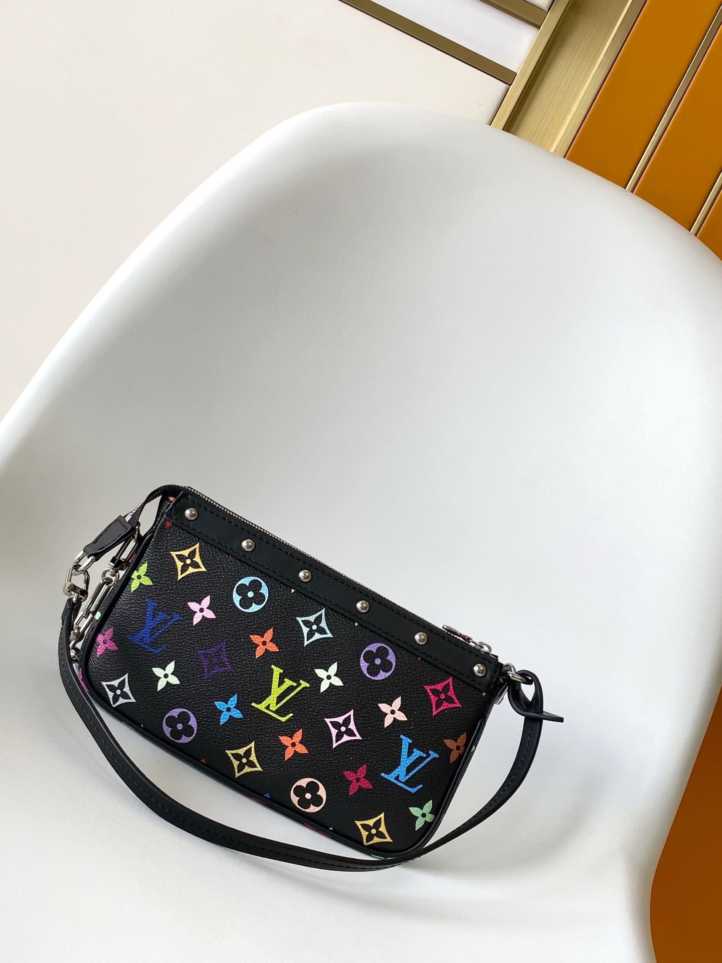 L0vis Vvtt0n M13663 LV x TM Pochette Accessoires