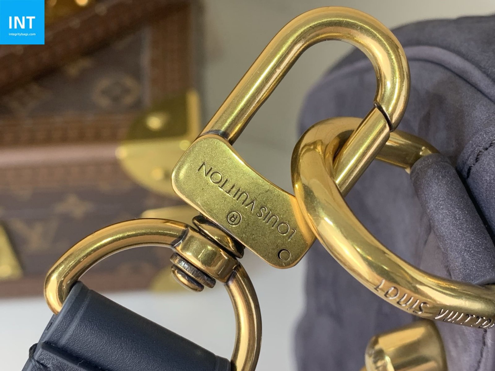 L0vis Vvtt0n M15225 Speedy P9 Bandoulière 40