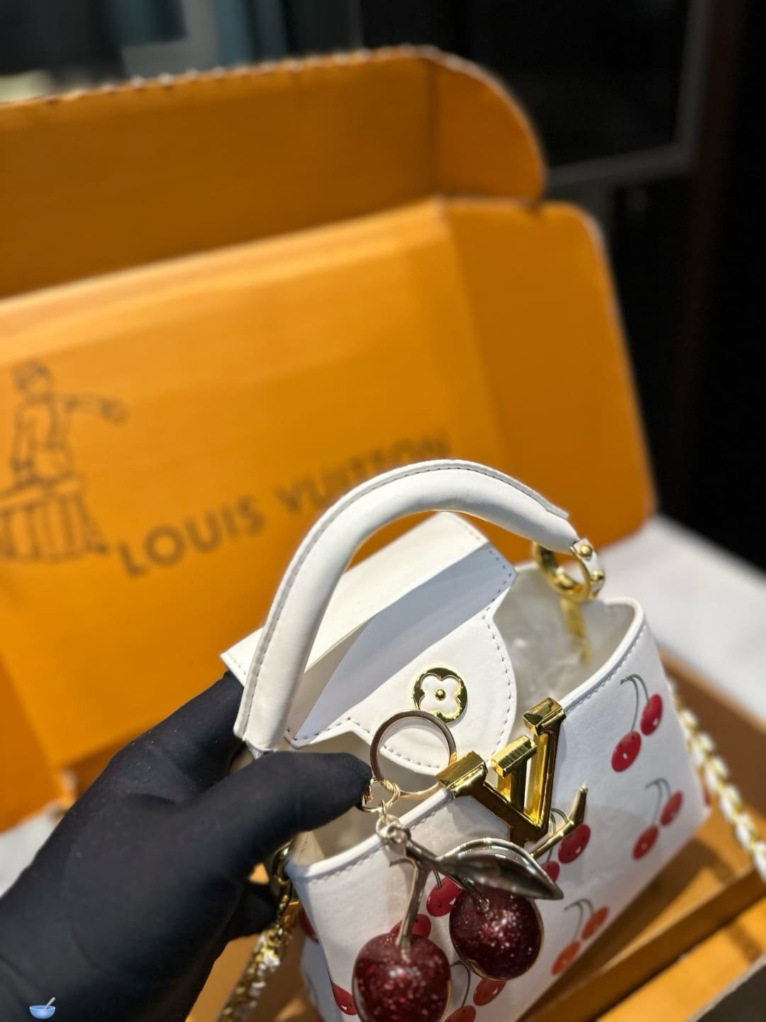 L0vis Vvtt0n M13251 LV x TM Capucines Mini