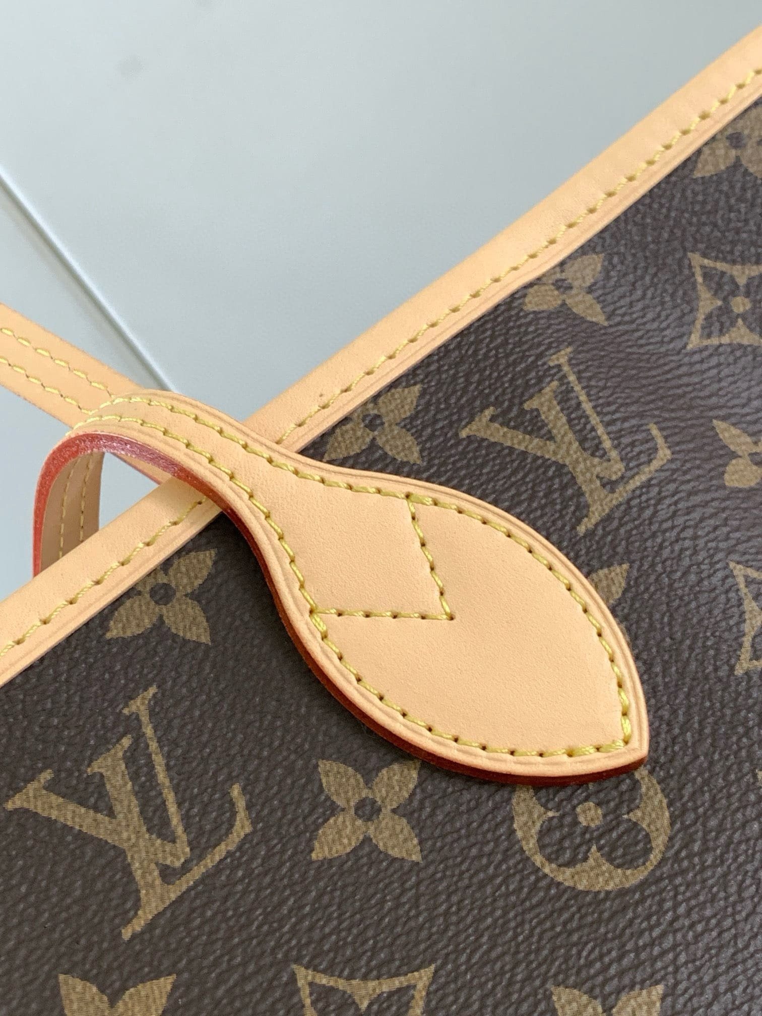 L0vis Vvtt0n M46975 Neverfull MM