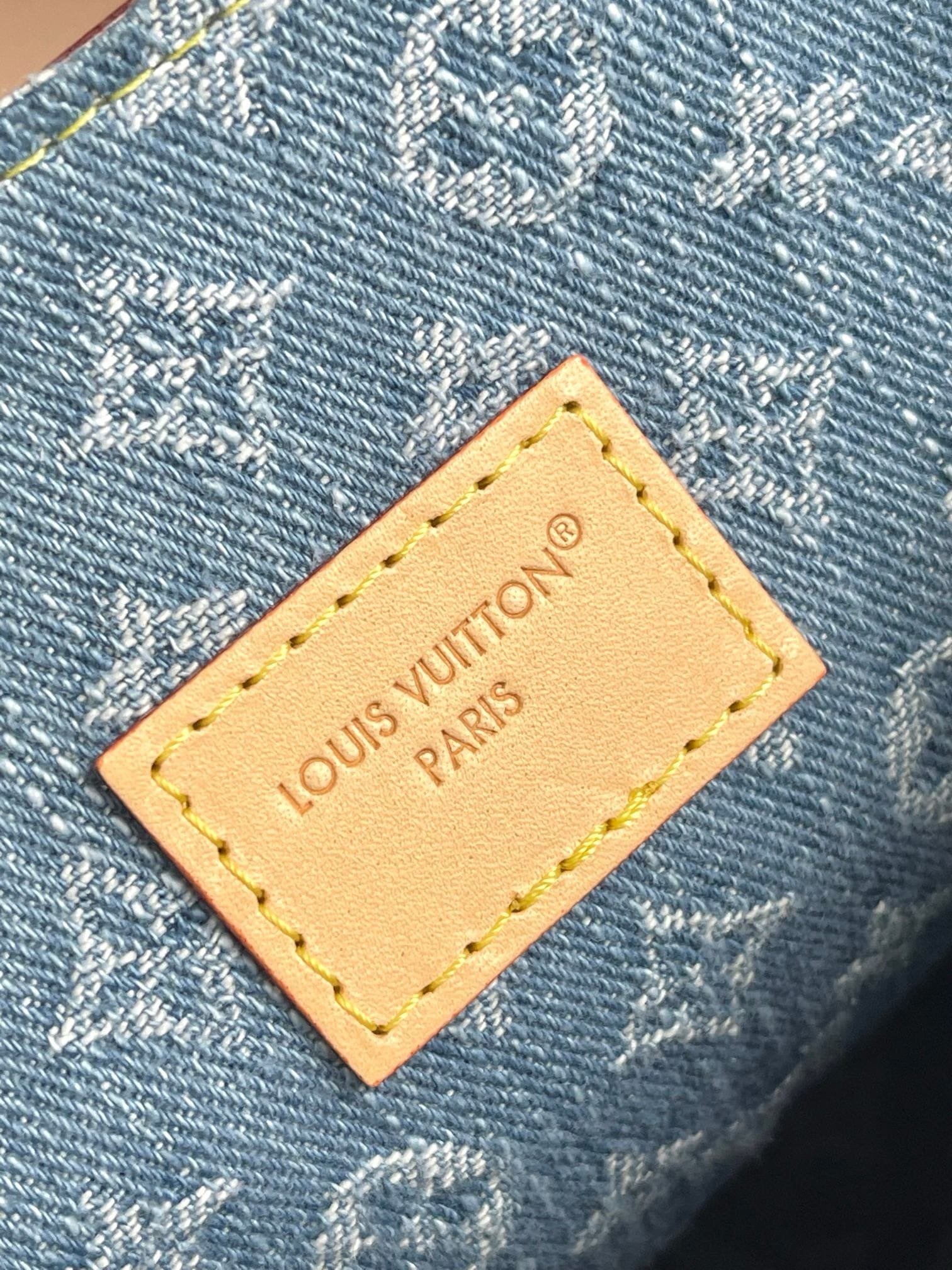 L0vis Vvtt0n M13319 Dauphine Soft GM