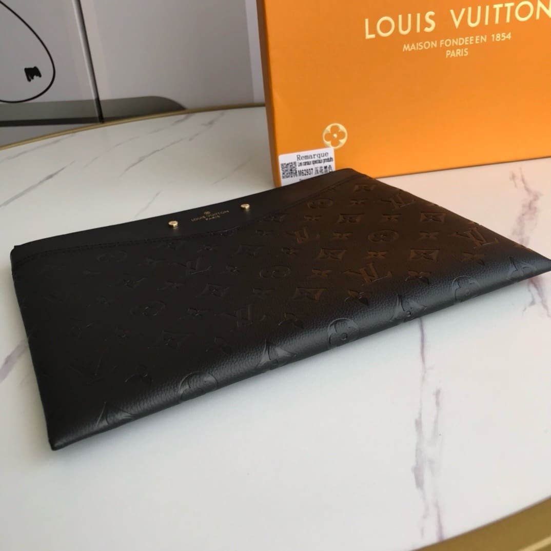 L0vis Vvtt0n M62937 Daily Pouch