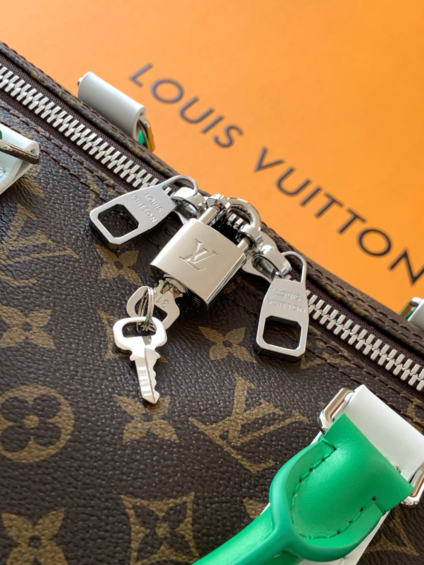 L0vis Vvtt0n M13926 Keepall Bandoulière 50