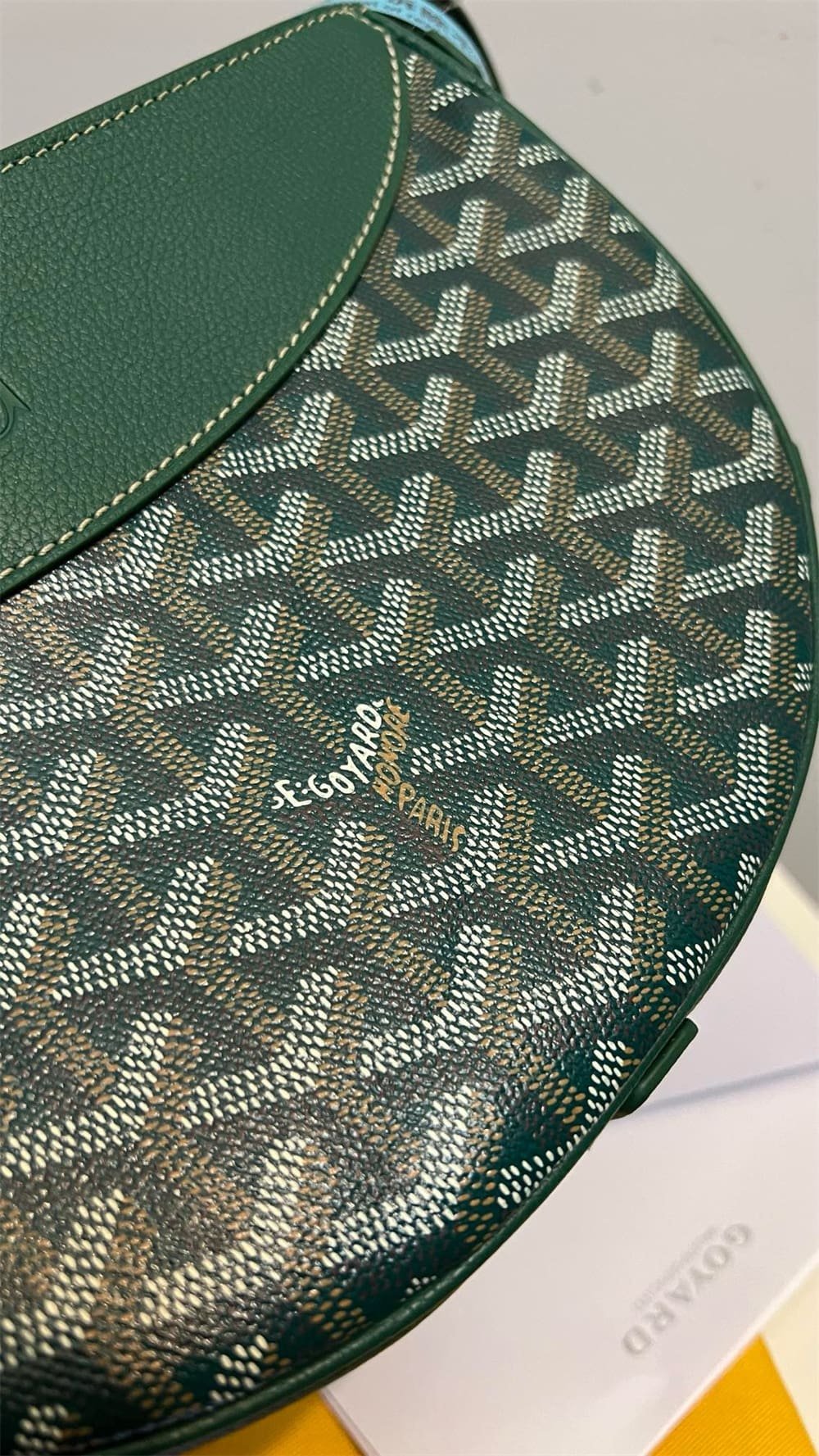 G09ard Hirondelle bag