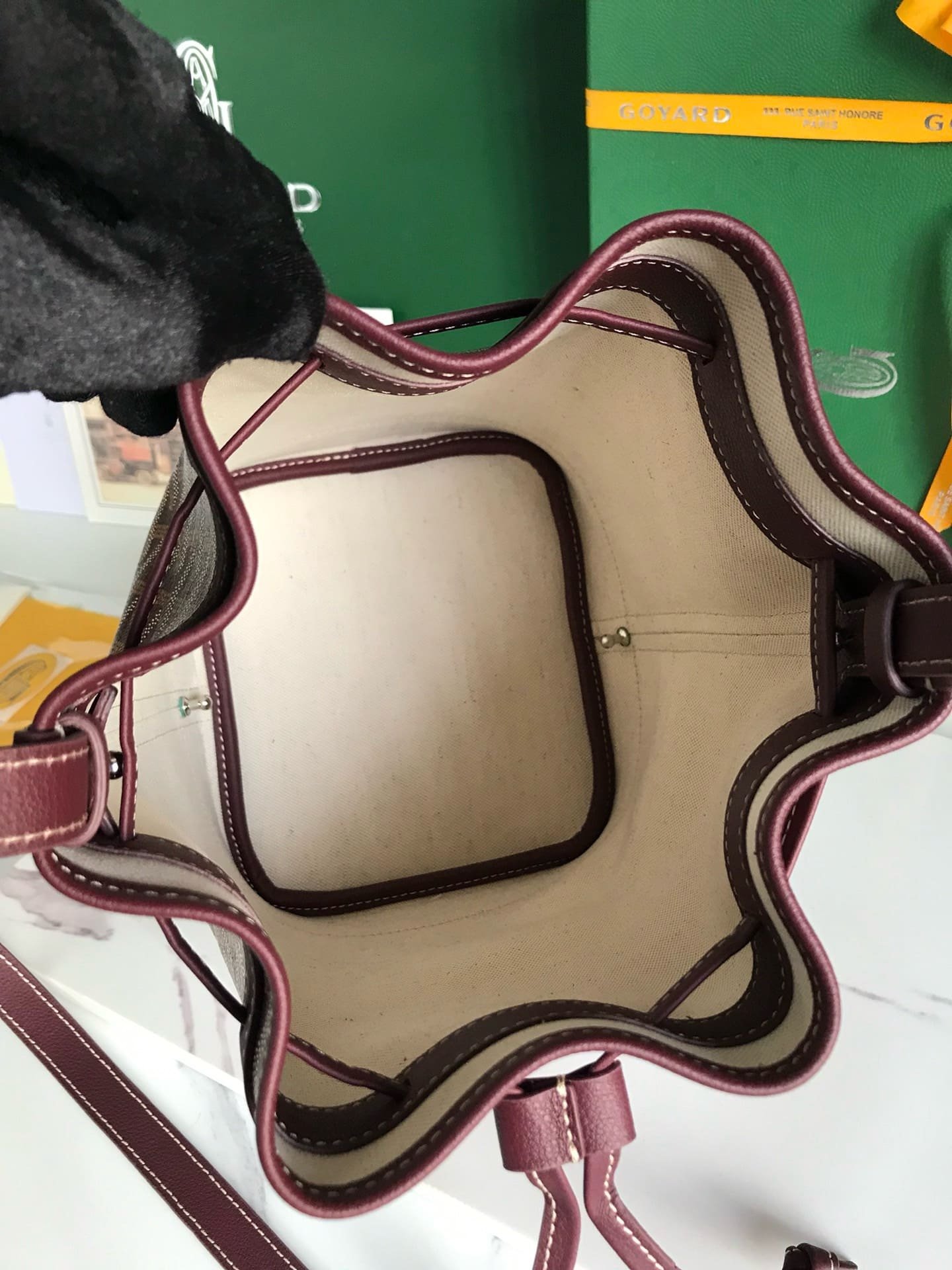 G09ard Petit Flot Bucket Bag