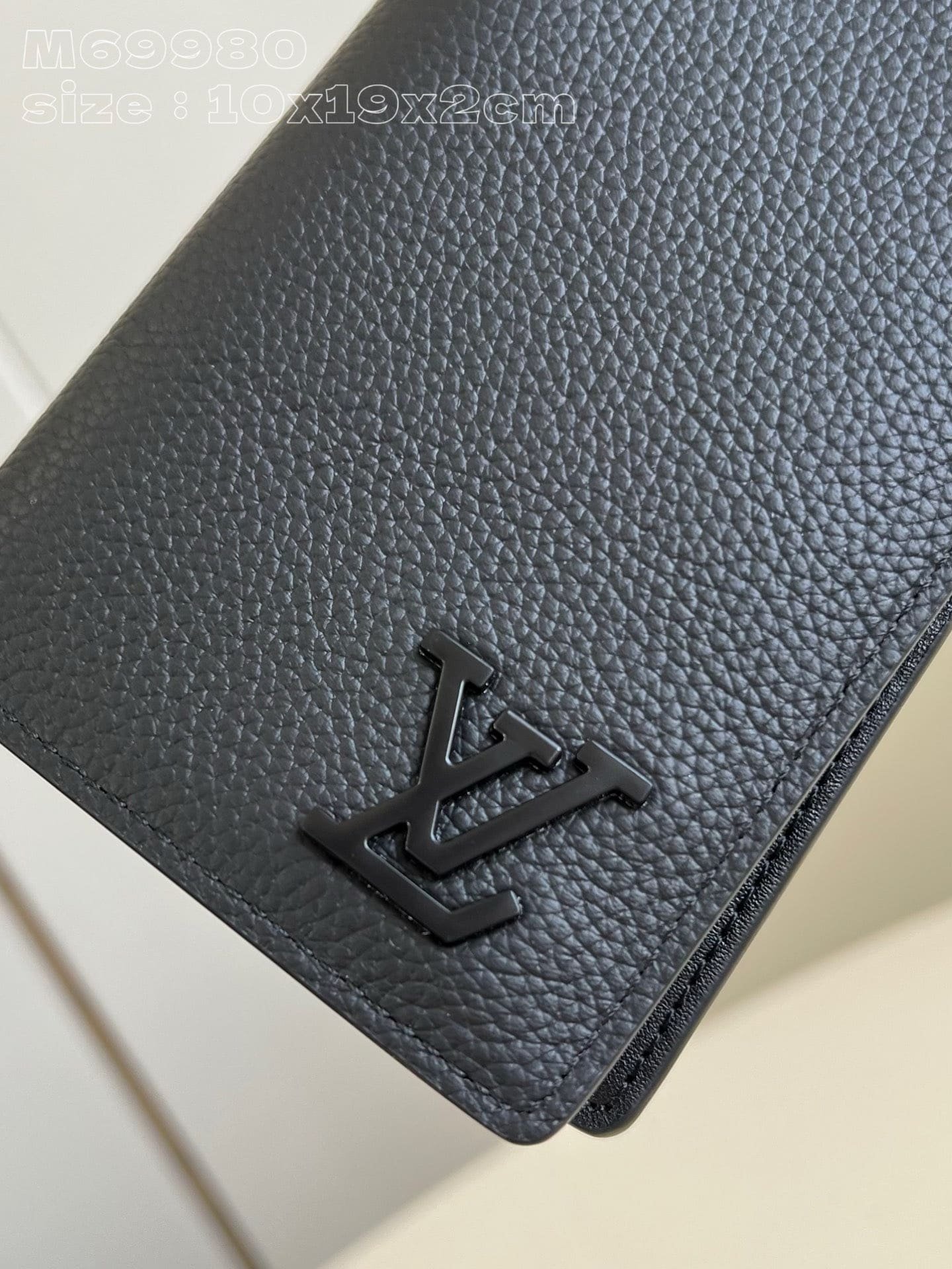 L0vis Vvtt0n M69980 Brazza Wallet