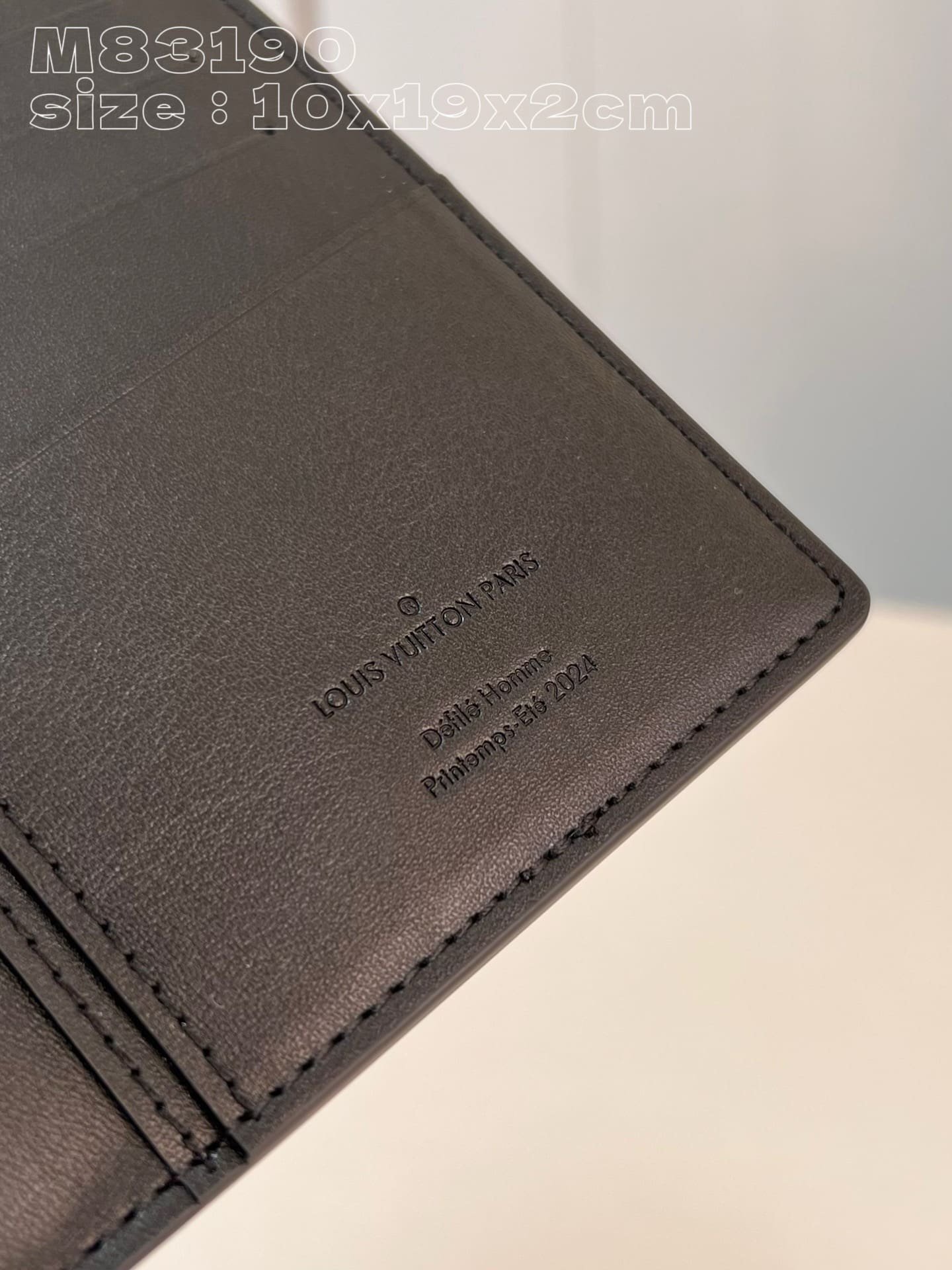 L0vis Vvtt0n M83190 Brazza Wallet