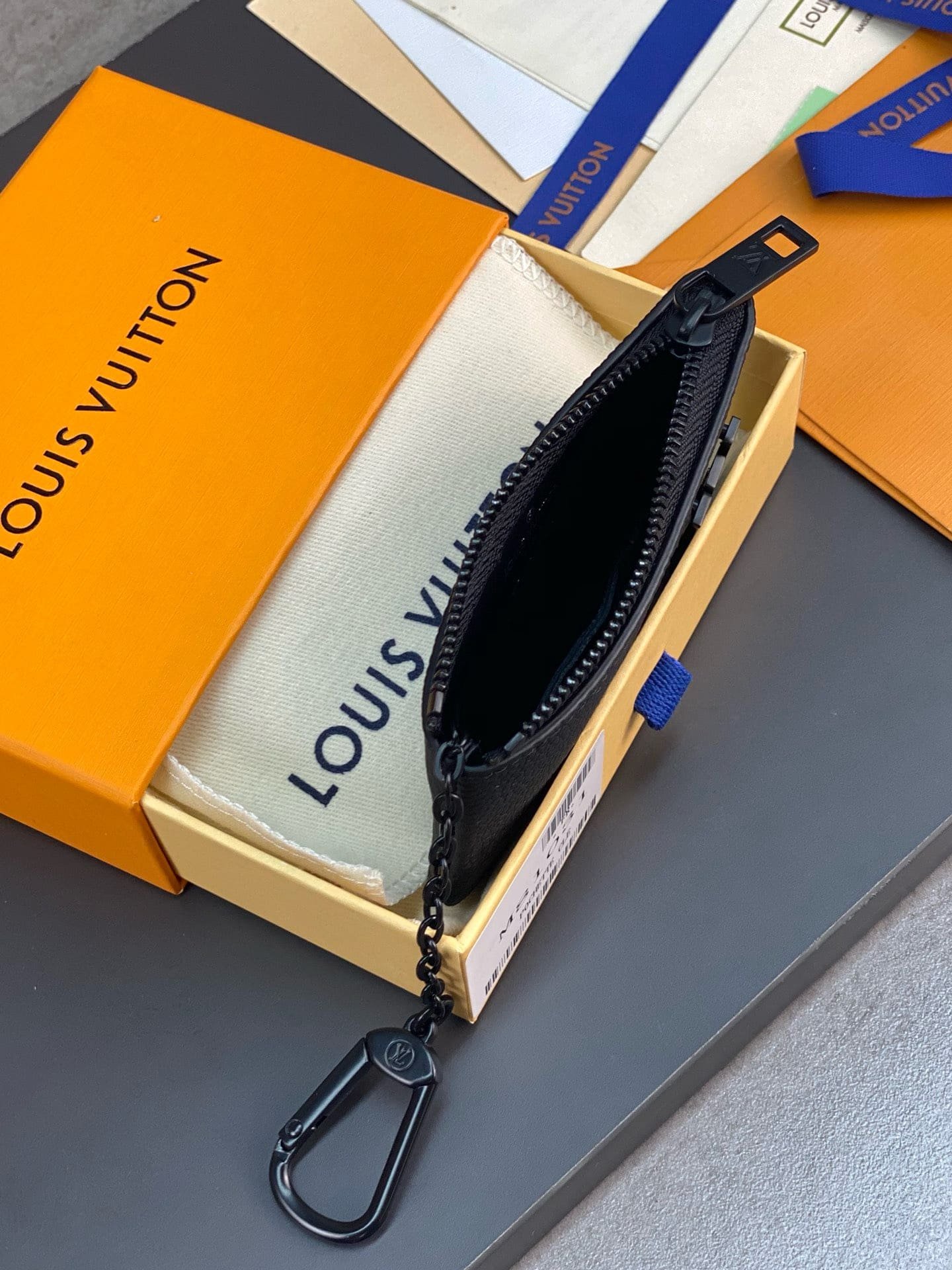 L0vis Vvtt0n M81031 Key Pouch