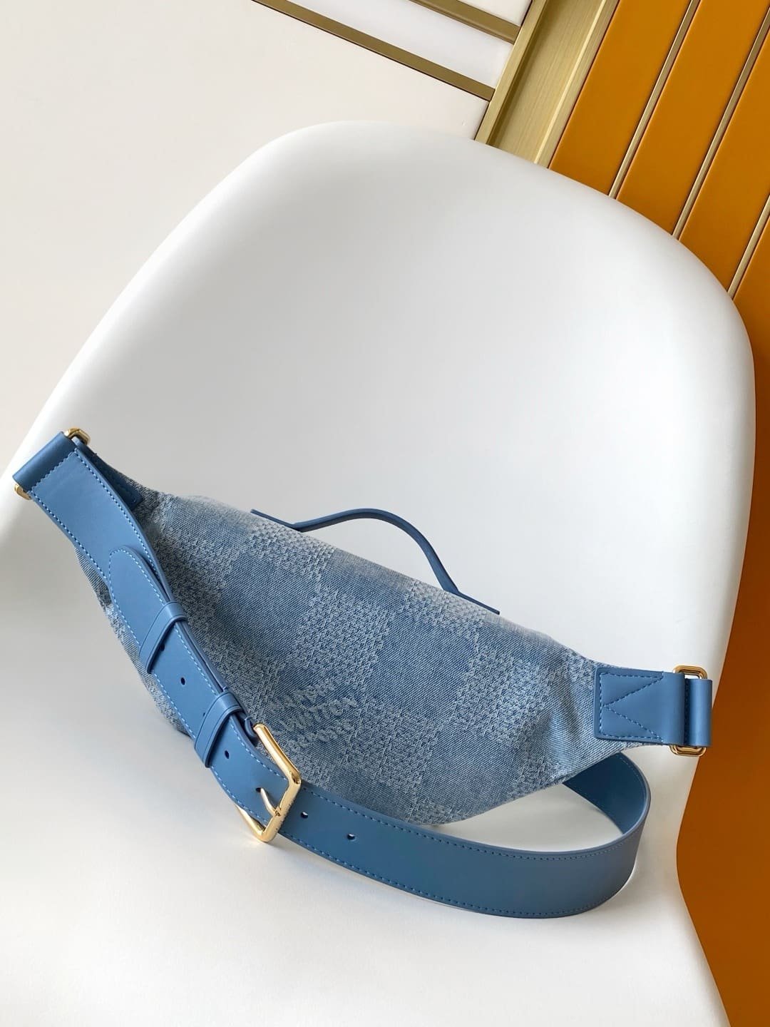 L0vis Vvtt0n N00205 Rush Bumbag