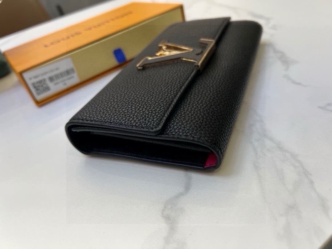 L0vis Vvtt0n M61248 Capucines Wallet
