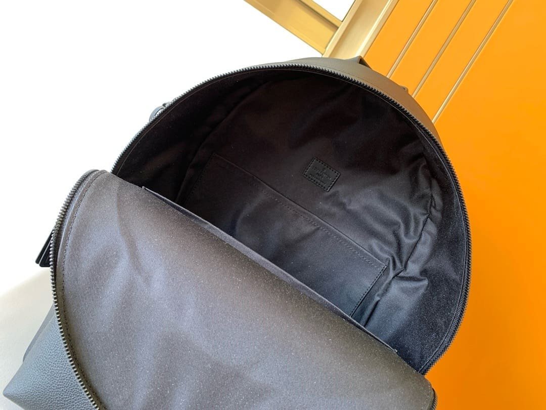 L0vis Vvtt0n M57079 TAKEOFF Backpack