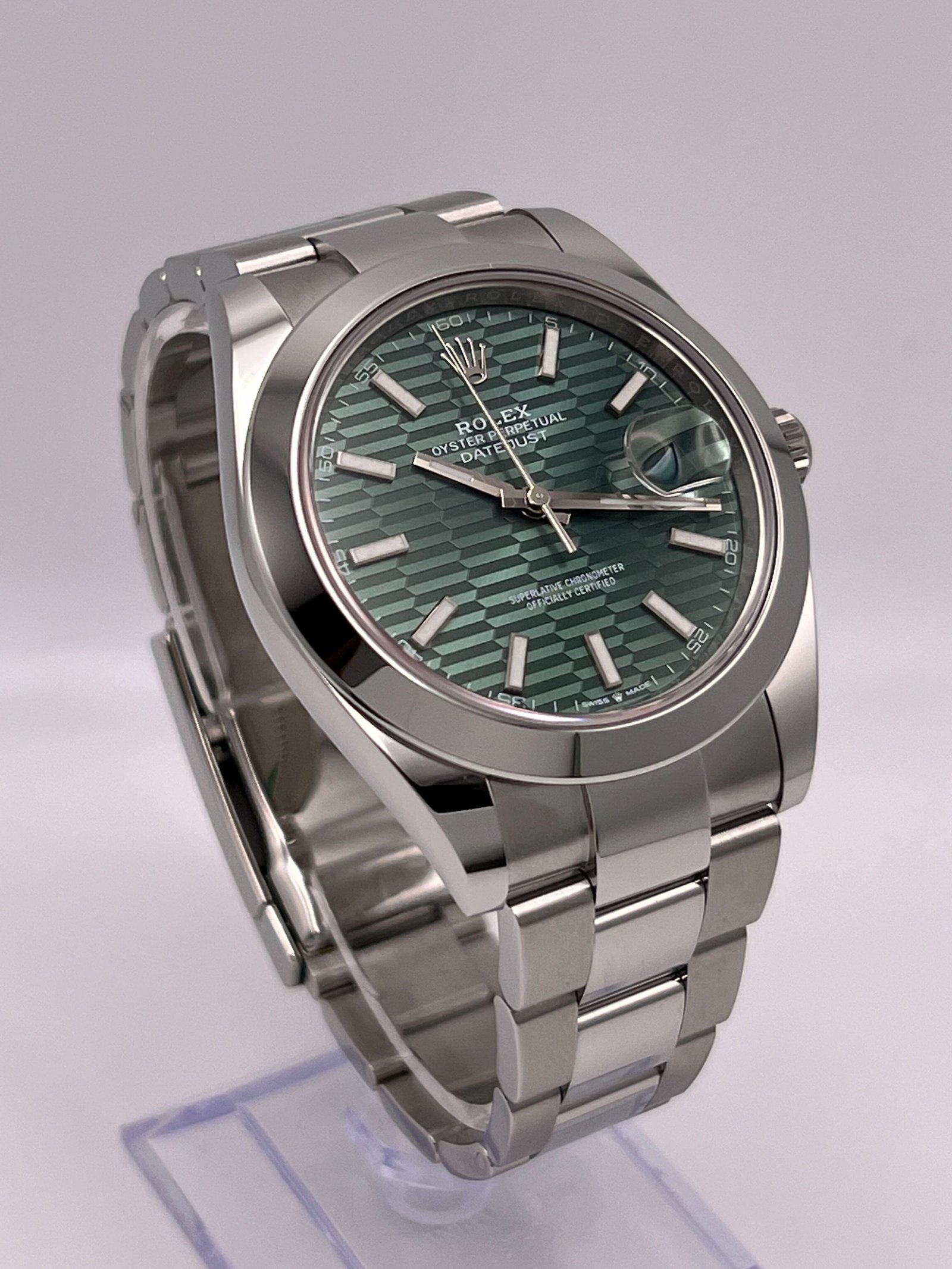 R01ex Datejust 41 126300 Stainless Steel Green Fluted-Motif Dial Oyster (2023)