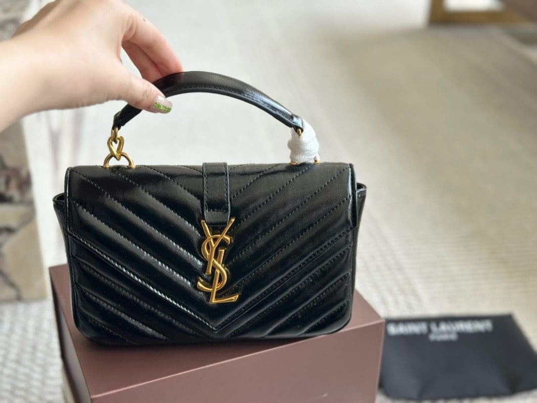 Sa1nt Lau*nt BLACK ‘COLLEGE MINI’ SHOULDER BAG