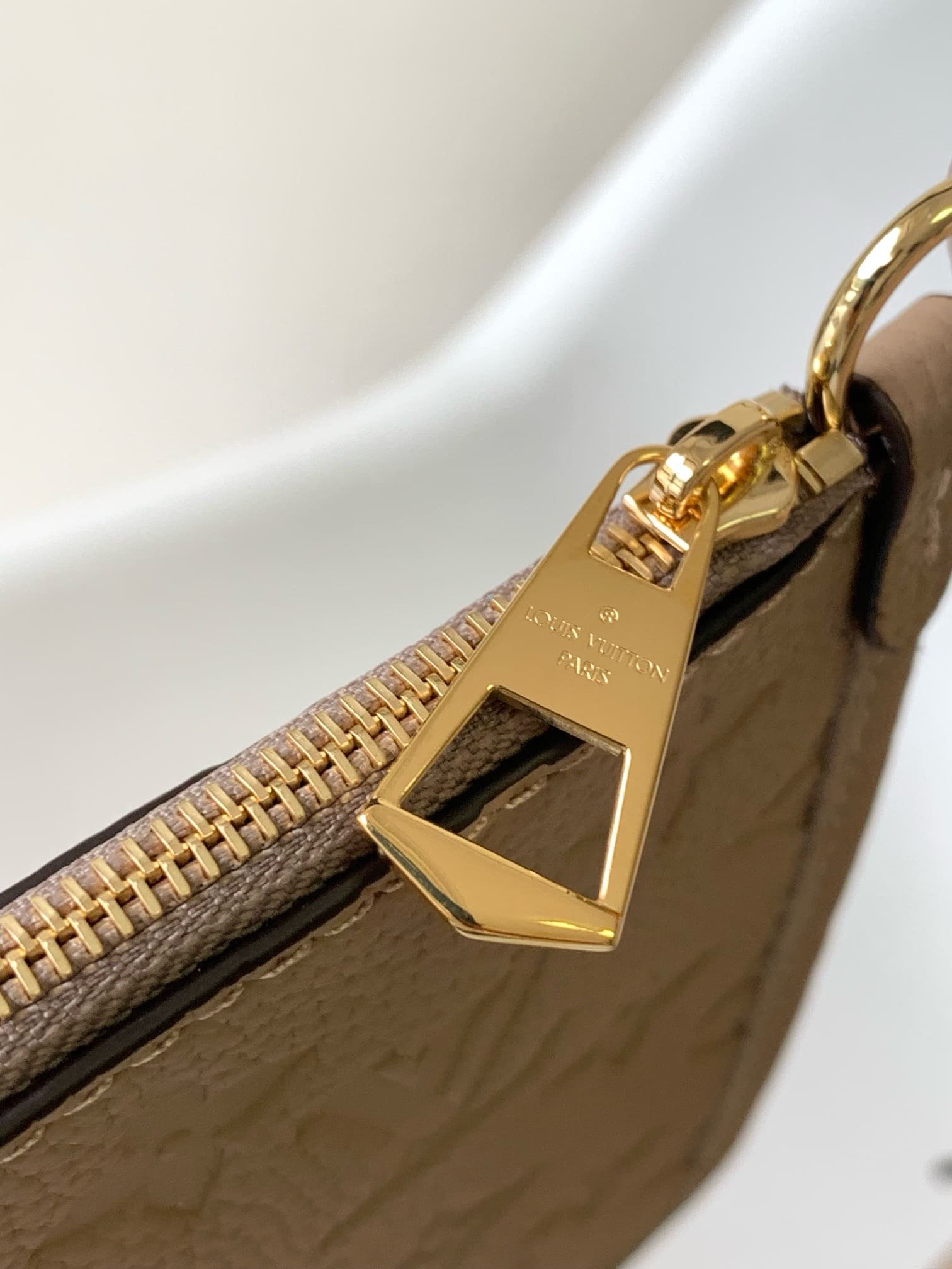 L0vis Vvtt0n M46292 CarryAll MM