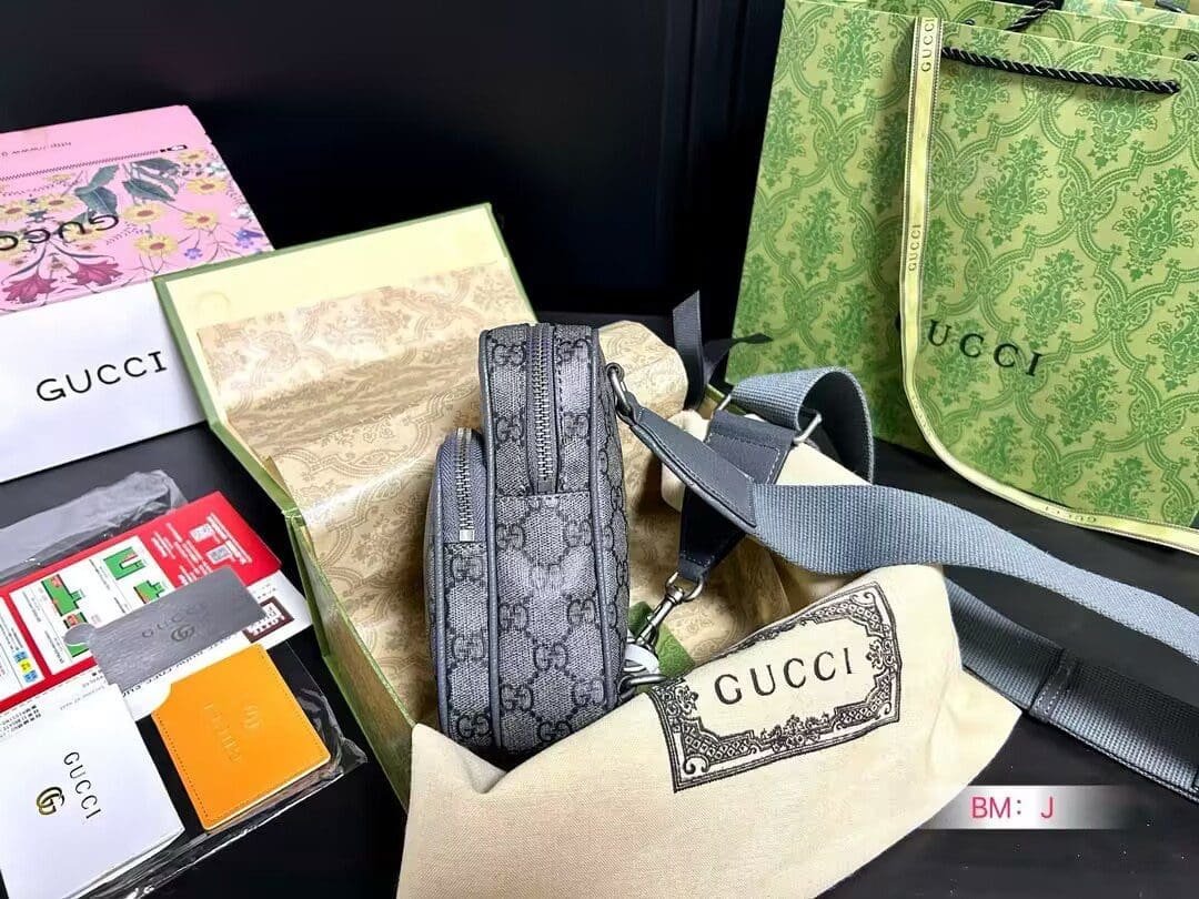 Gvc*1 OPHIDIA GG MINI BAG