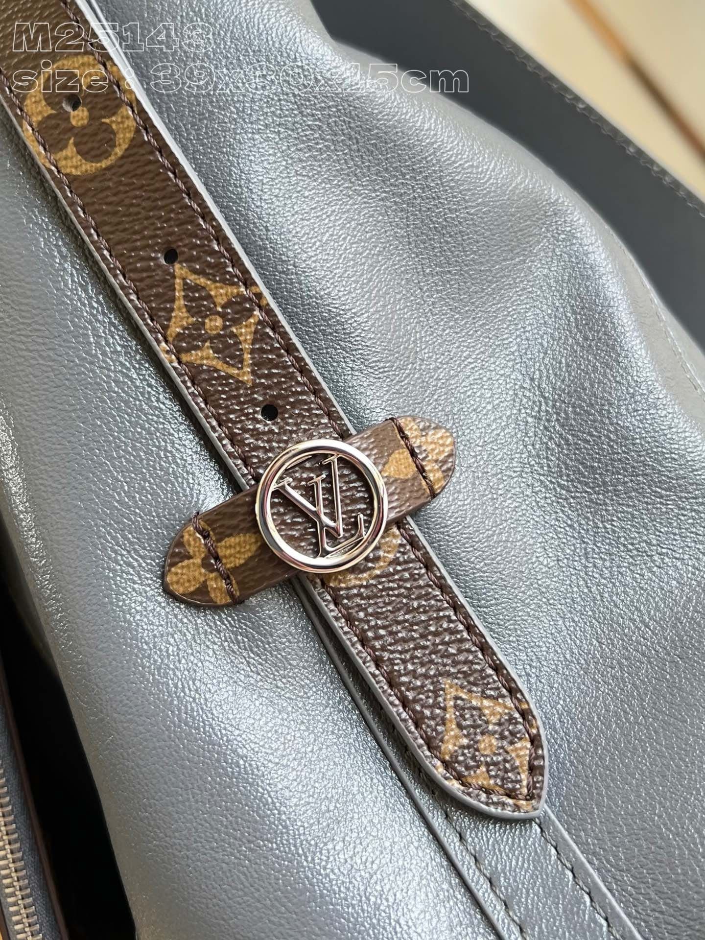 L0vis Vvtt0n M12583 CarryAll Dark MM