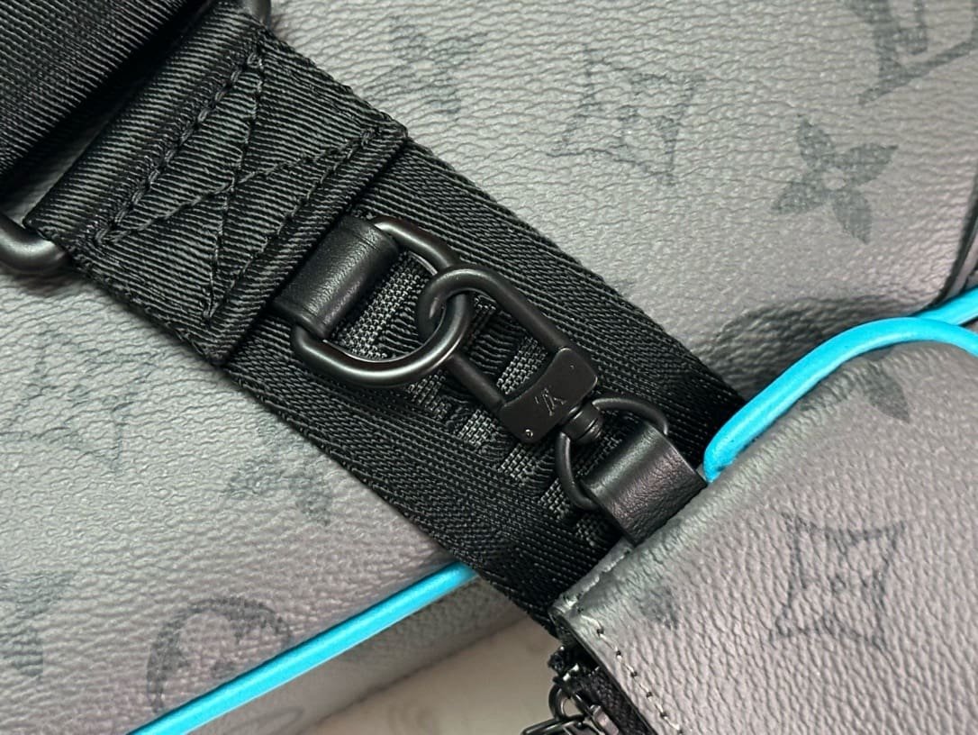 L0vis Vvtt0n M11648 Trio Messenger