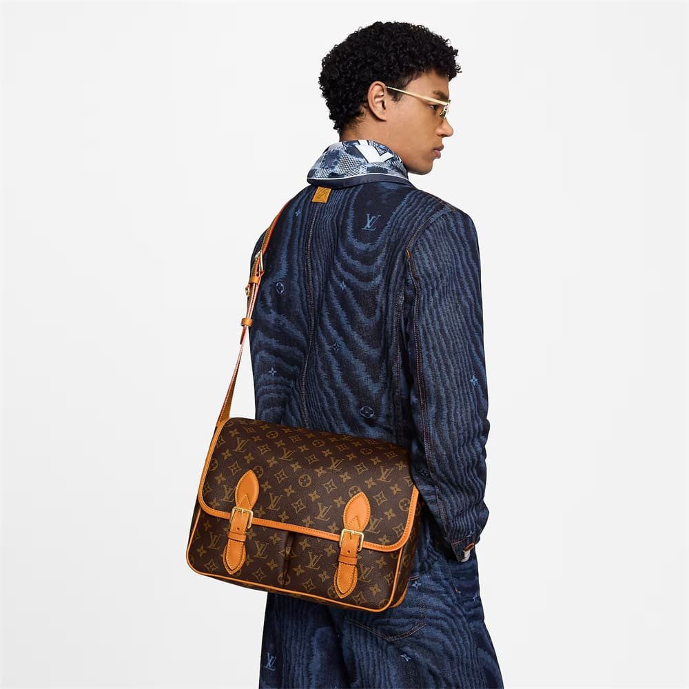 L0vis Vvtt0n M14723 Satchel Messenger