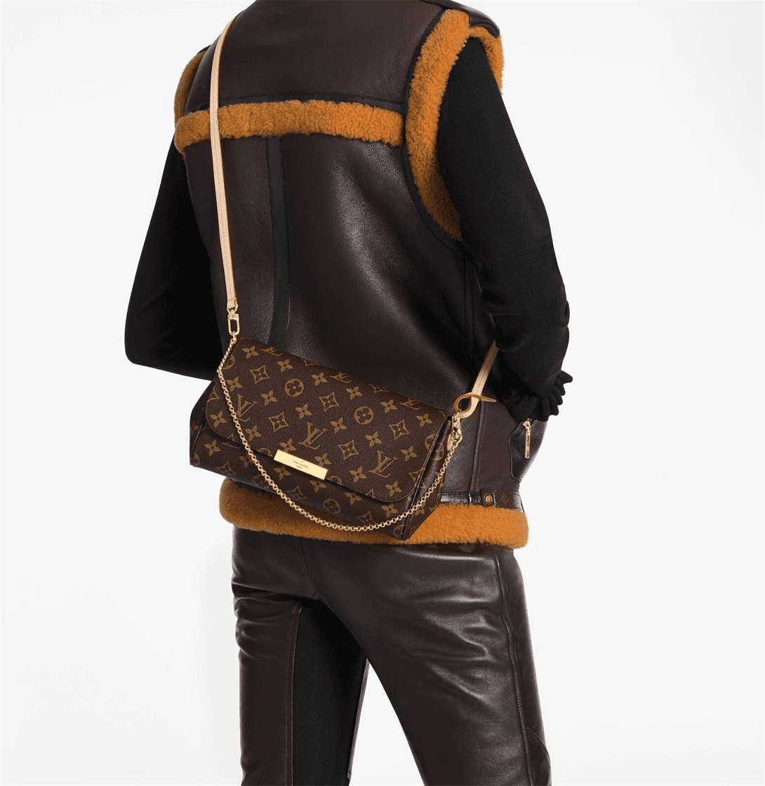 L0vis Vvtt0n MM Monogram Crossbody Bag