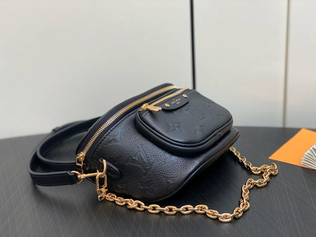 L0vis Vvtt0n M46917 Mini Bumbag