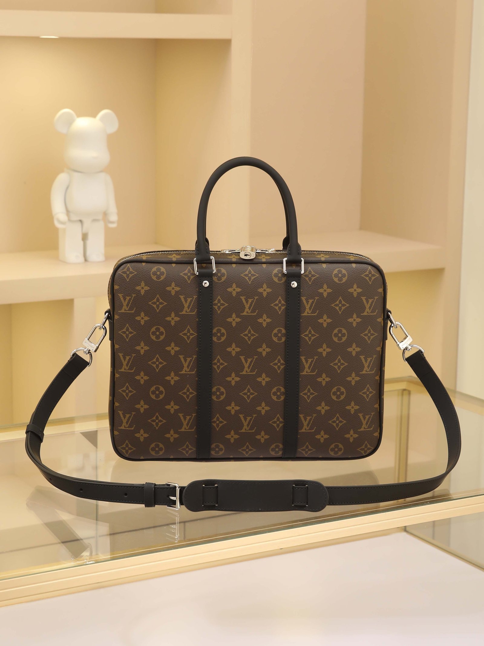 L0vis Vvtt0n Monogram Canvas Porte-Documents Voyage PM